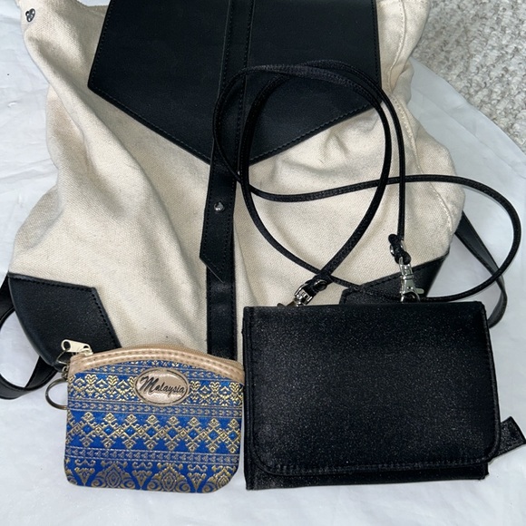 EUC Deux Lux Demi Backpack with BONUS crossbody & coin purse - Picture 2 of 12